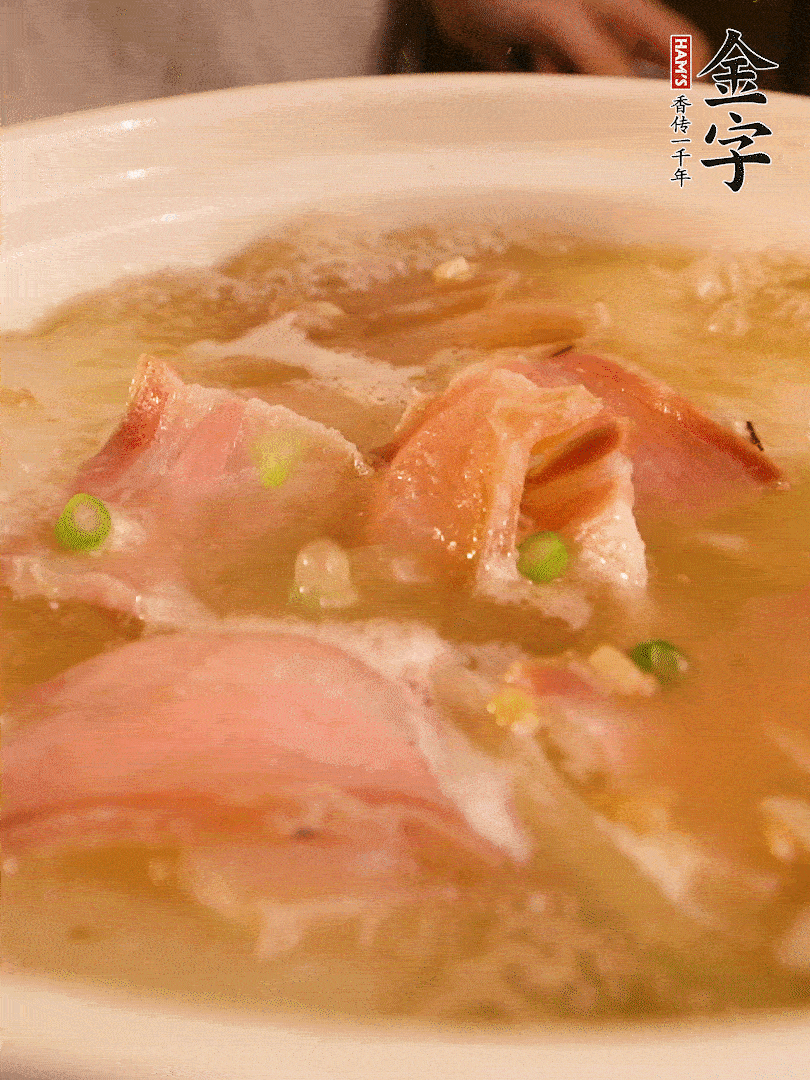 最后撒點(diǎn)蔥花。