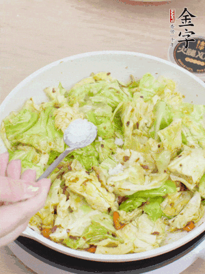 一點鹽、糖調味。